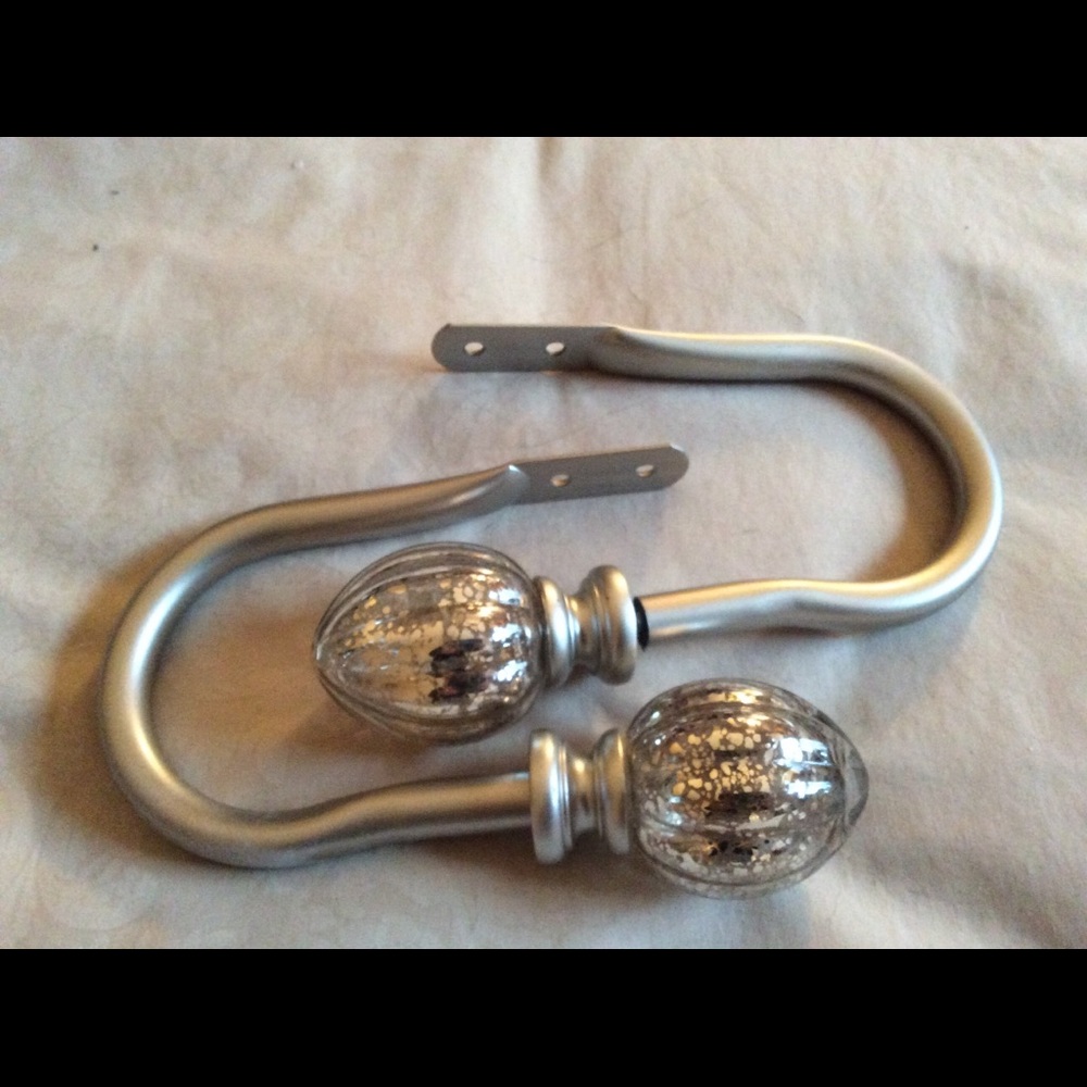 Beautiful Curtain TieBacks&Other Curtain hardware (iii)